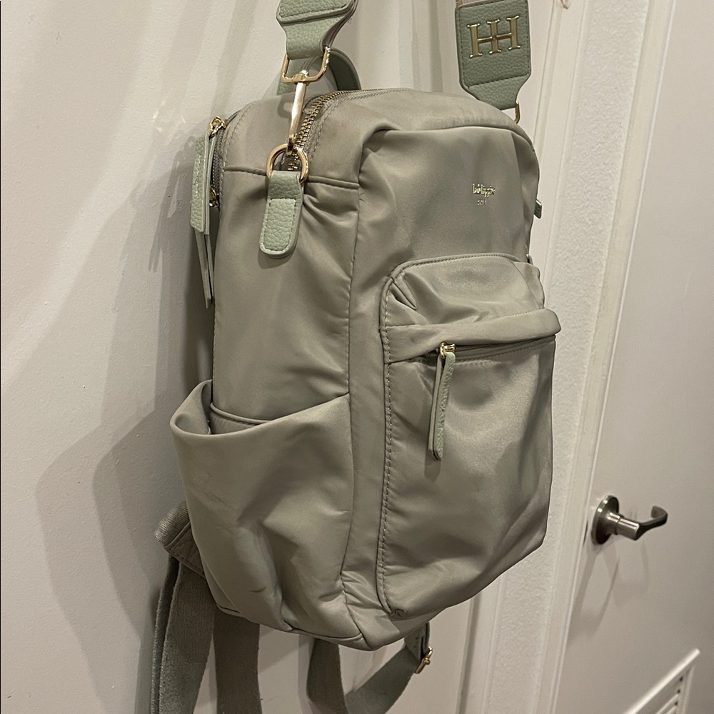 Light Green Backpack with Adjustable Strap - image 3